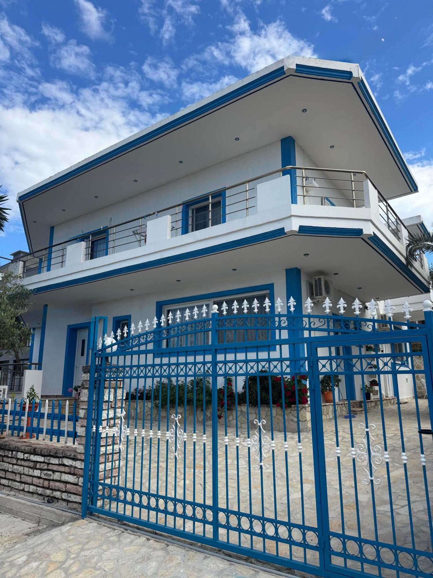 Dinael Villa Ksamil